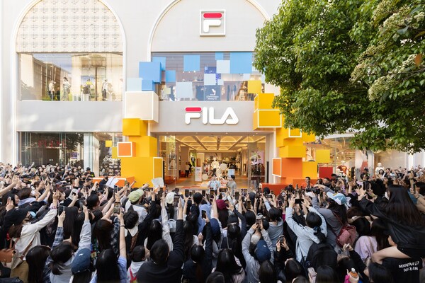 丞磊携手福建首家FILA ICONA东百中心旗舰店焕新启幕