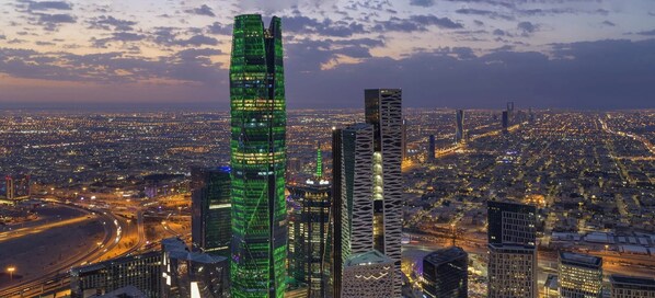 沙特阿拉伯的矿业投资吸引力指数从全球第104位跃升至第23位