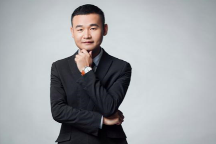 对话梁志：因好奇心入行，五年只做一个单品，年流水过三亿