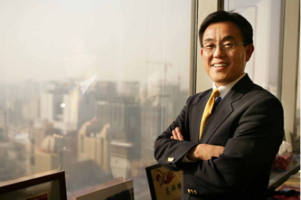 微软原中国区总裁高群耀：我是如何与比尔盖茨和王健林共事的